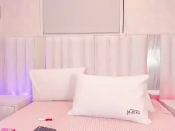 Chaturbate Live Sex Cam of im_lili_