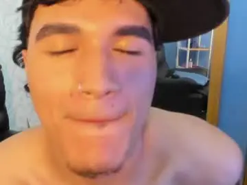 Chaturbate Watch Live Sex Cams of andreao_pirlo