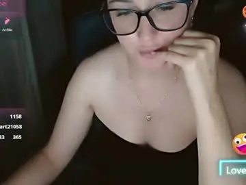 Chaturbate Adult Video Chat of evadream1