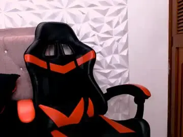 Chaturbate Best live sex cam show of carolinelover_35