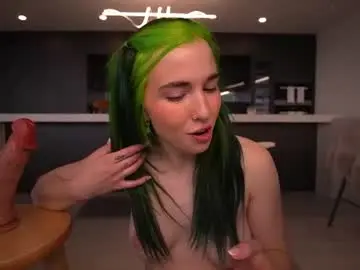 Chaturbate Live Sex Cam of bailey_eilish