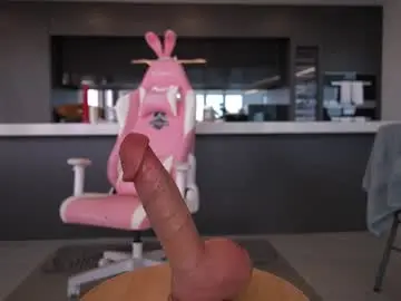 Chaturbate Live Sex of bailey_eilish