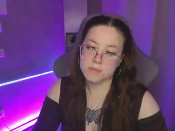 Chaturbate Adult Webcams of kira_be11