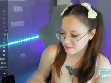 Chaturbate Best live sex cam show of kira_be11