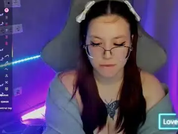 Chaturbate Sex Cam of kira_be11