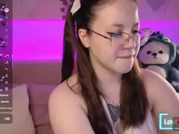 Chaturbate Watch Live Sex Cams of kira_be11