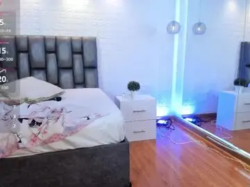 Chaturbate Watch Live Sex Cams of saracorraless