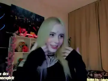 Chaturbate Free Porn Cam of snake_bites