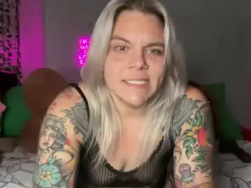 Chaturbate Best live sex cam show of cherryb0mbb0mb
