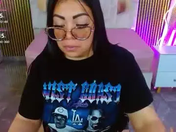 Chaturbate Live Sex of martina_tay