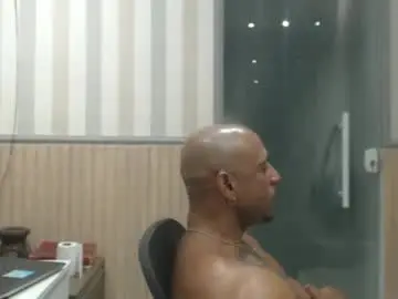 Chaturbate Sex Cam of hebertgomes