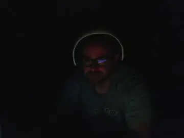 Chaturbate Live Porn of ravingr3d3
