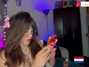 Chaturbate Live Sex Cam of sweet01_