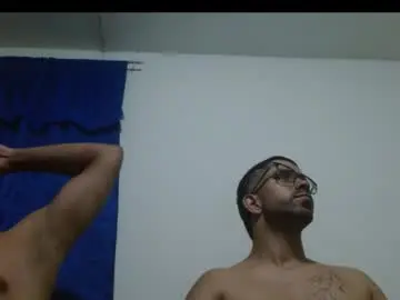 Chaturbate Watch Live Sex Cams of thehousedog