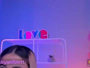 Chaturbate Live Sex Cam of alejamillan1