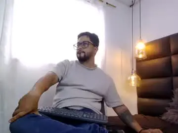 Chaturbate Live Sex of apolomarcos_