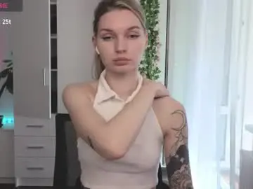 Chaturbate Live Sex Cam of lookluna