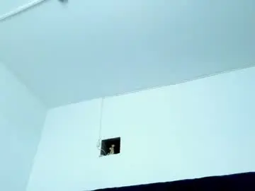 Chaturbate Sex Cam of cris_dulce