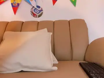 Chaturbate Live Sex Cam of alysonjackson