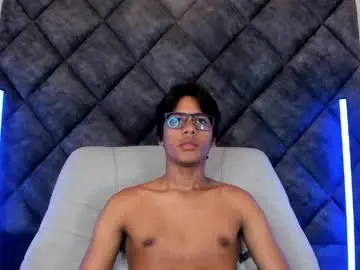 Chaturbate Live Sex of liamkron