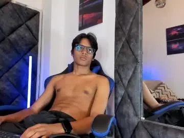 Chaturbate Free Porn Cam of liamkron
