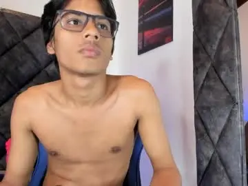 Chaturbate Free Porn Cam of liamkron