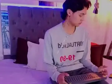 Chaturbate Best live sex cam show of tian_sex