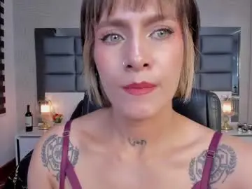 Chaturbate Nude Webcam of mrs_regina_clk