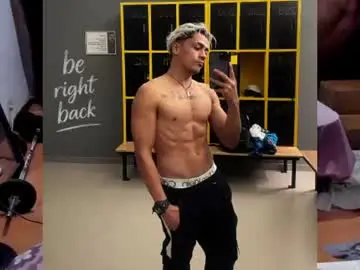 Chaturbate Best live sex cam show of brunocuttie94