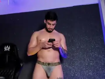 Chaturbate Best live sex cam show of thiagomeneses0