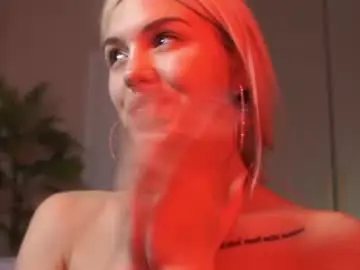 Chaturbate Live Porn of milabunny_