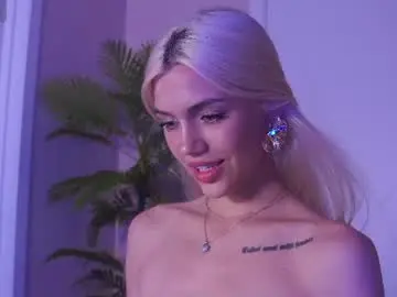 Chaturbate Best live sex cam show of milabunny_