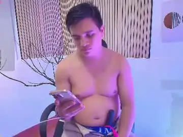 Chaturbate Nude Webcam of ahntony__69