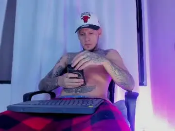 Chaturbate Nude Webcam of _kevin_xxx