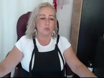 Chaturbate Adult Video Chat of rubi_halliwey