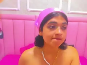 Chaturbate Free Live Porn of velvet_giirll