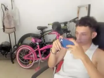 Chaturbate Free Live Porn of white_master444