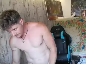Chaturbate Sex Chat of frenchhornybibs