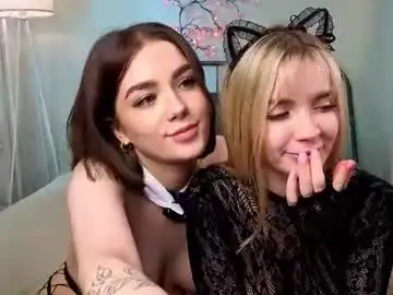 Chaturbate Live Sex Cam of cloverfarewell