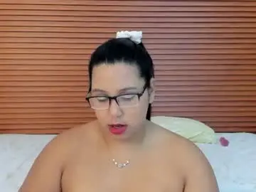 Chaturbate Live Sex Cam of deepandcurvy