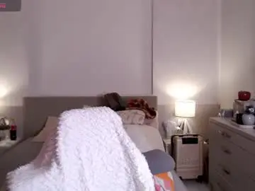 Chaturbate Live Sex Cam of smileyouarehere
