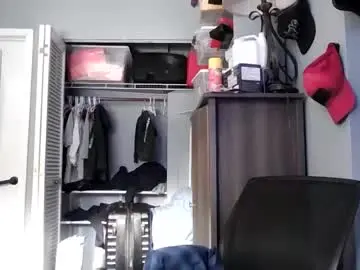 Chaturbate Live Sex Cam of abennett76
