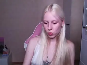Chaturbate Free Live Porn of amili_kron