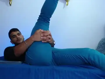 Chaturbate Private Sex Chat of camilo_contre21