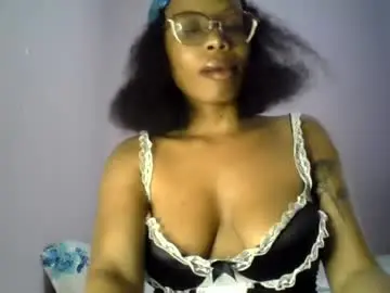 Chaturbate Live Sex Cam of lola_coco