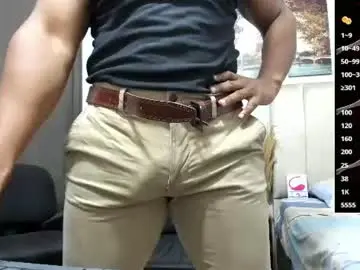 Chaturbate Live Sex Cam of roccoblack02
