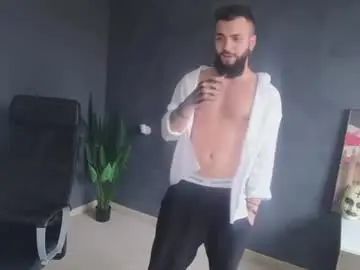 Chaturbate Live Sex Cam of oscarwills