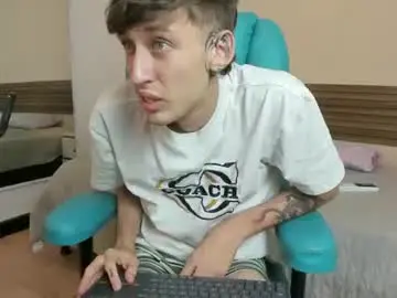 Chaturbate Live Sex Cam of max_saenz