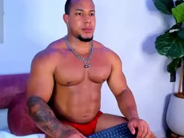 Chaturbate Nude Webcam of travis_lenox_