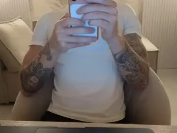 Chaturbate Live Sex Cam of dirtyprettyboi